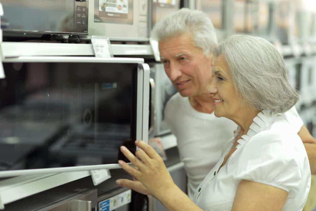Best Microwaves For The Elderly